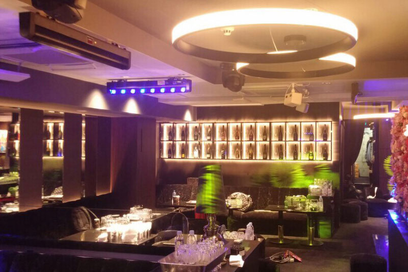 东京 Crystal Club